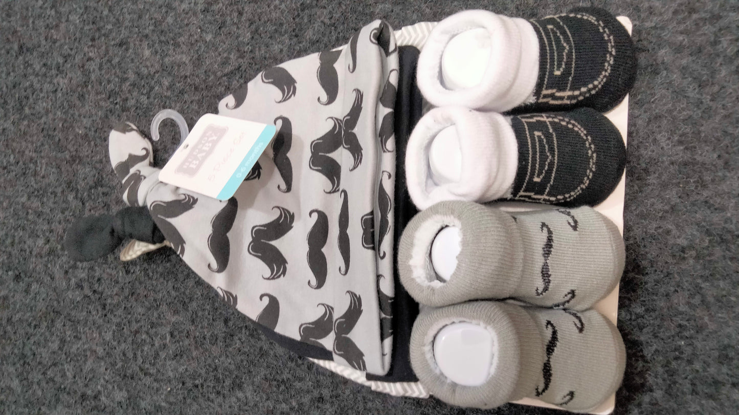 Cap and booties pack of 5